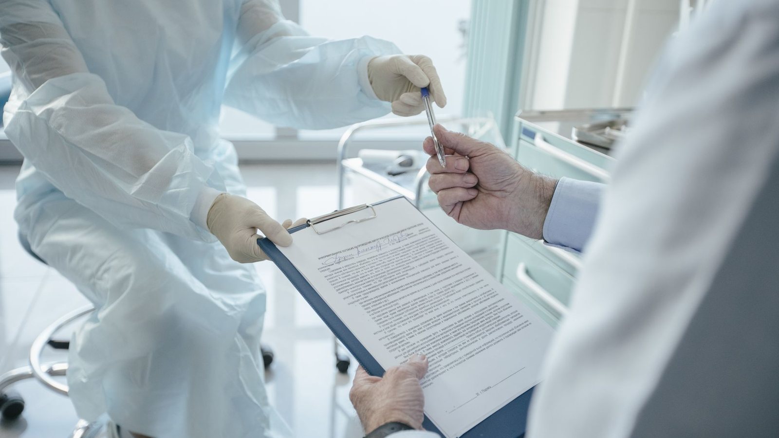 Krankenversicherung beim Langzeitaufenthalt im Ausland: Diese Optionen gibt es